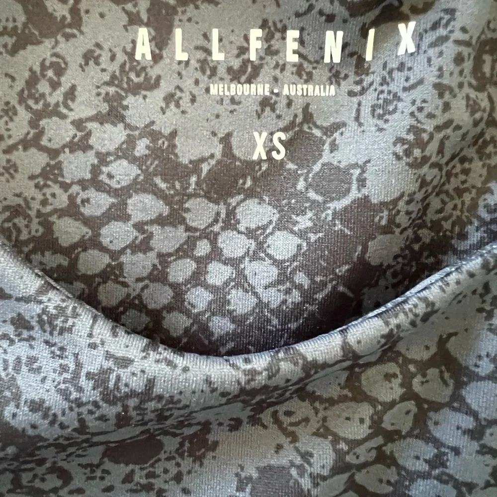 Allfenix Anthropologie Women’s Python Print Sports bra Sz XS - Picture 3 of 4